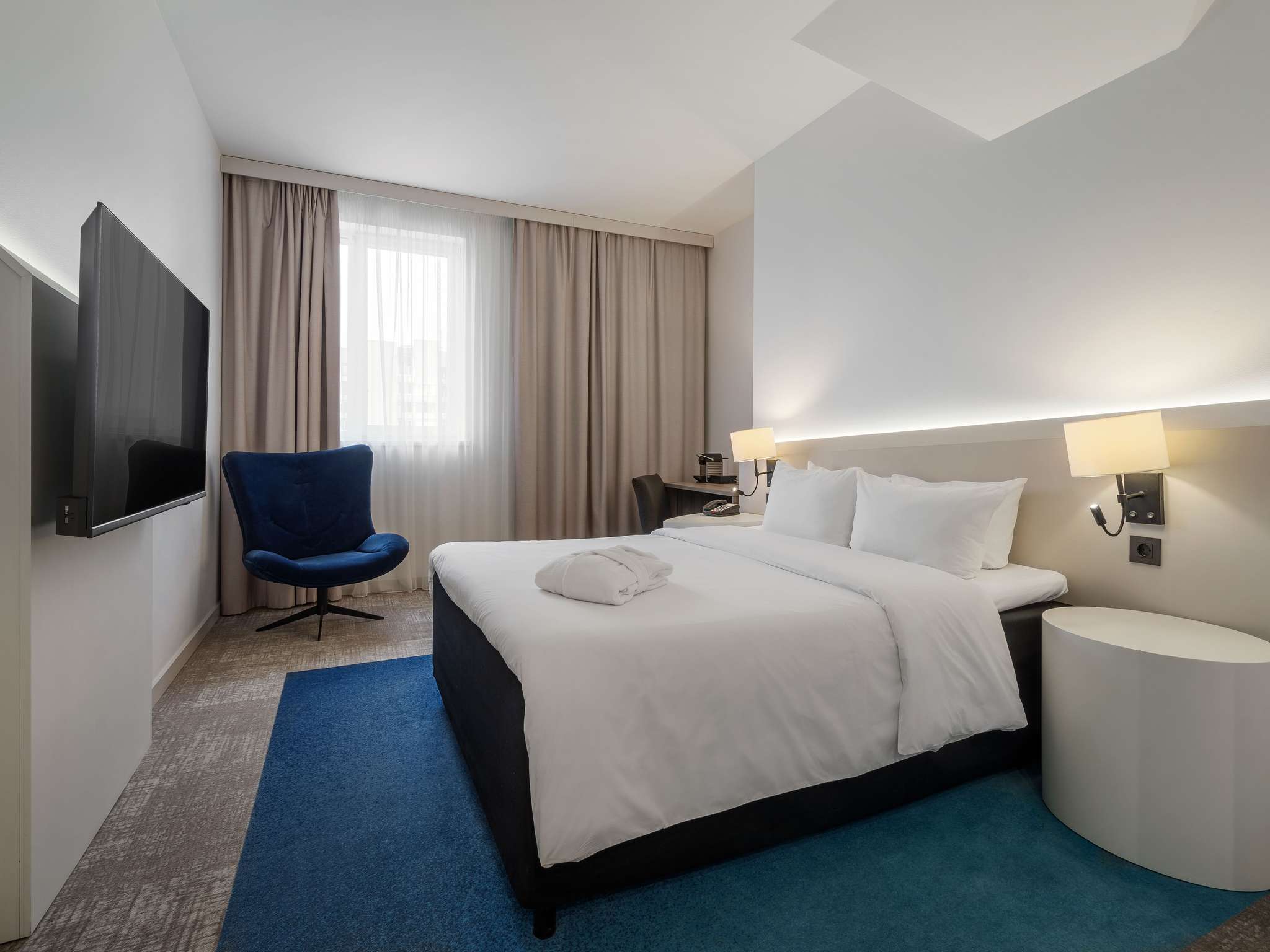 Mercure. Меркур Воронеж гостиница. Отель Mercure Воронеж. Гостиница Меркюр Воронеж. Mercure Воронеж центр 4 звезды.