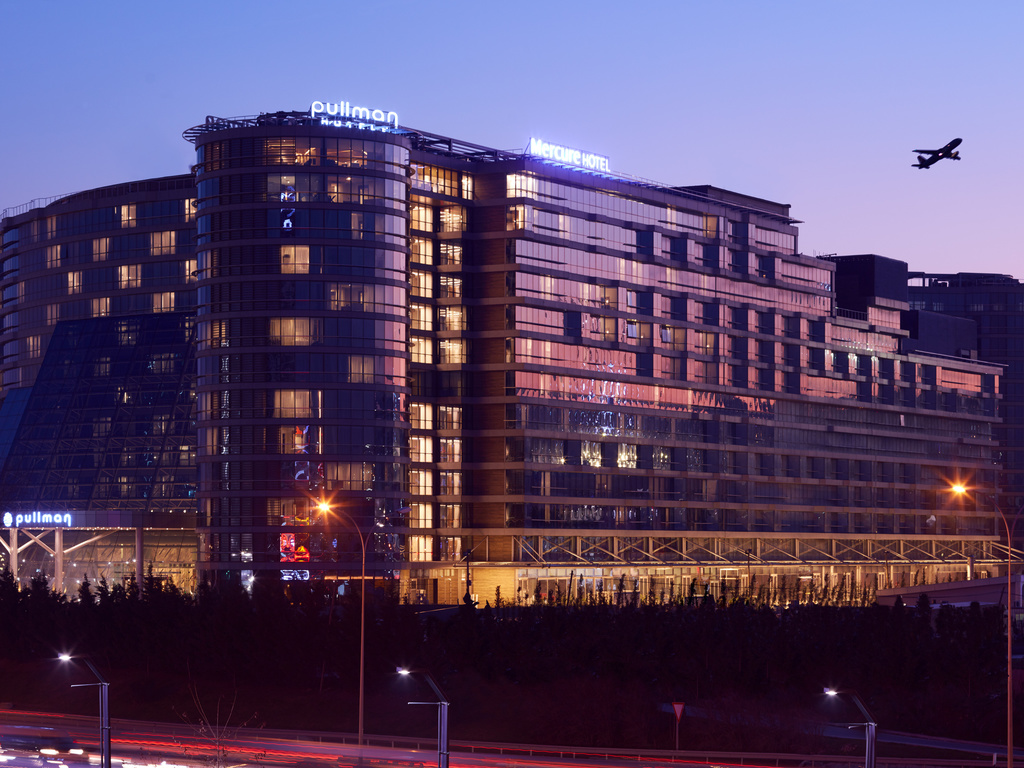 Mercure Istanbul West Hotel & Convention Center - Image 1