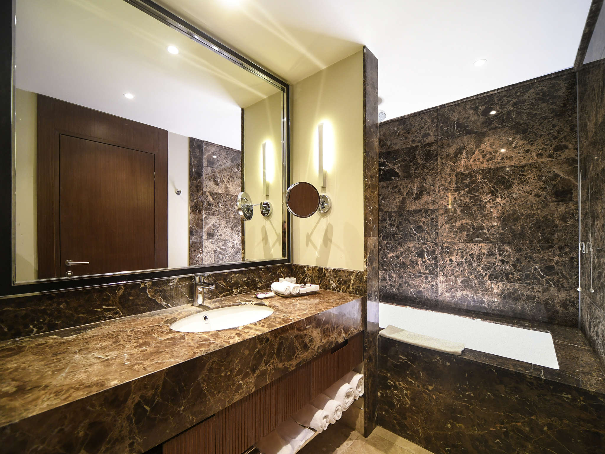 Photo - Mercure Istanbul West Hotel & Convention Center