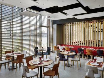 Town restaurant picture