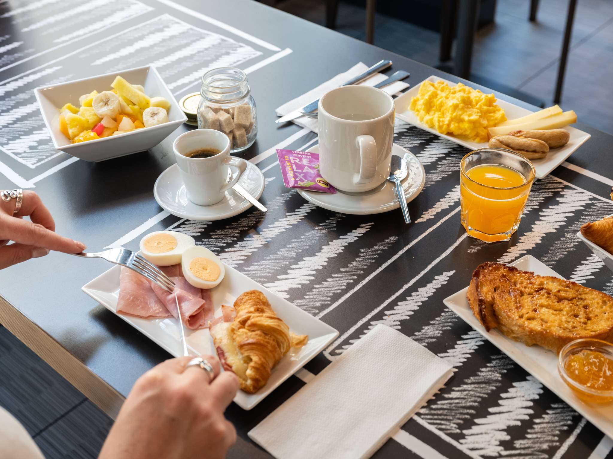 Photo - ibis Geneve Centre Lac