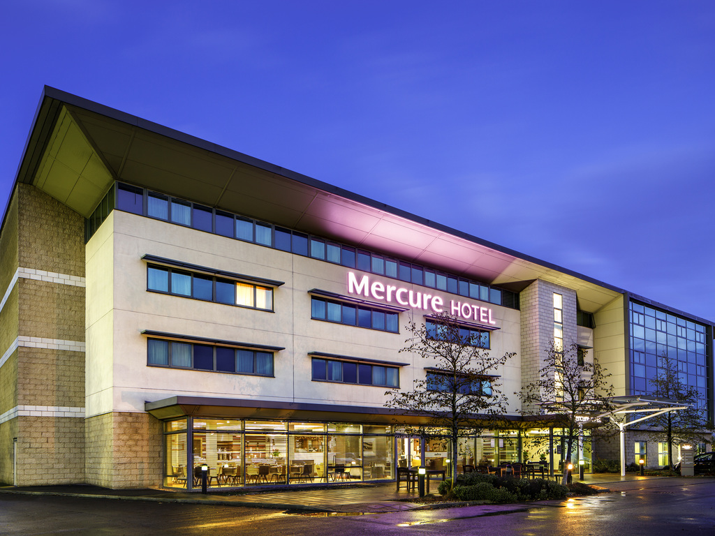 Mercure Sheffield Parkway Hotel - Image 1