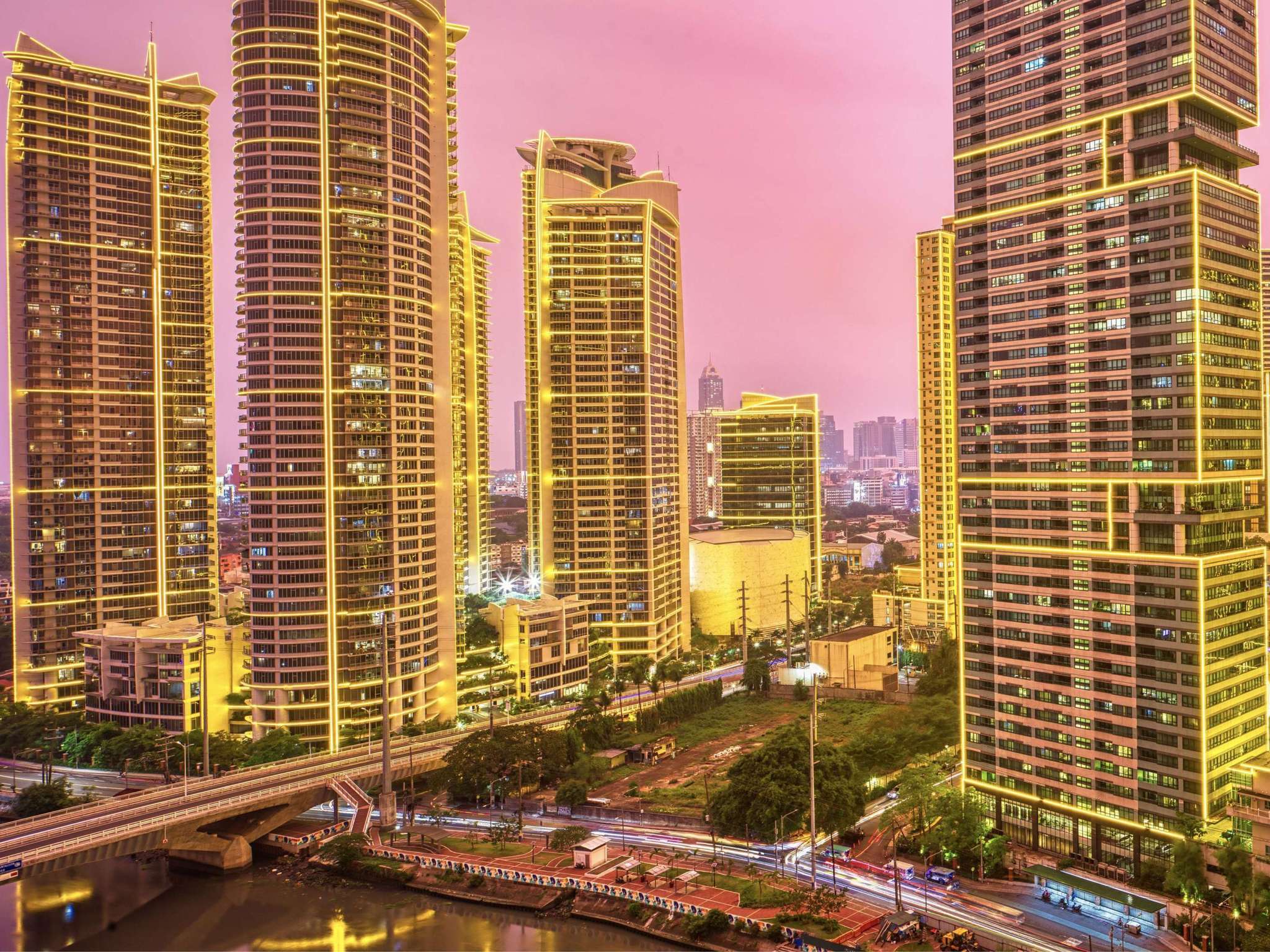 Photo - Novotel Suites Manila at Acqua