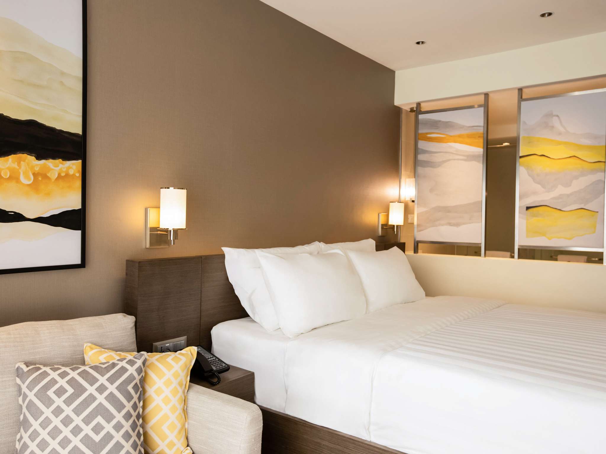 Photo - Novotel Suites Manila at Acqua