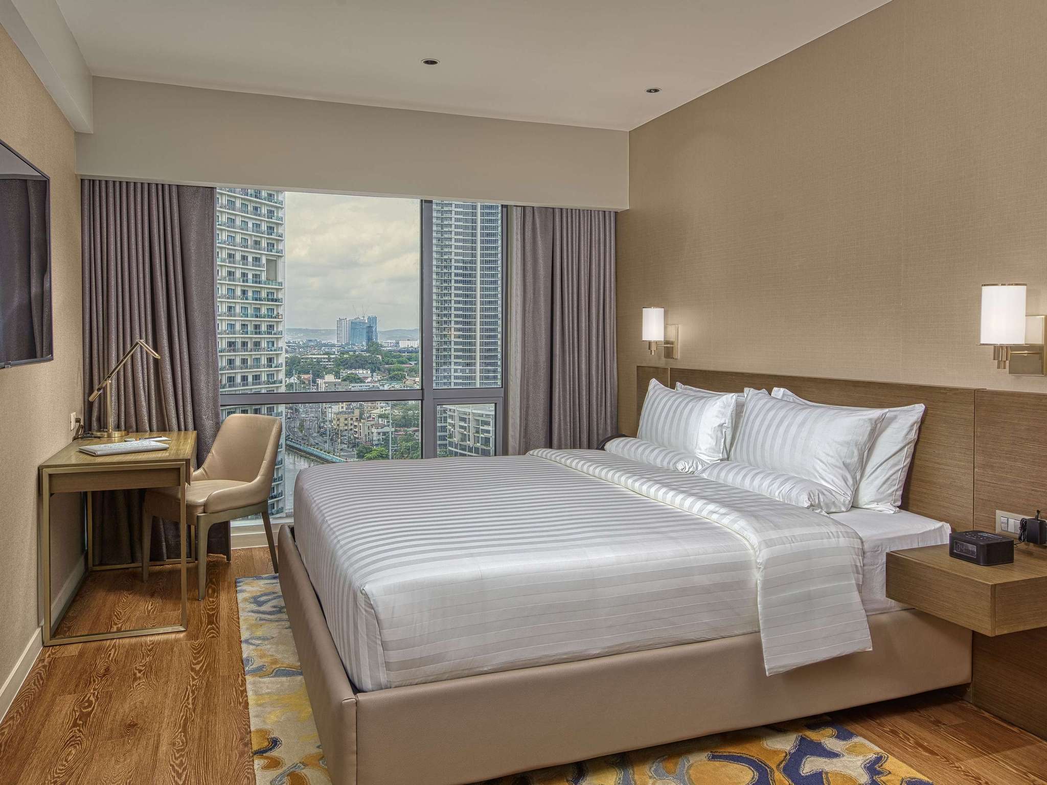 Photo - Novotel Suites Manila at Acqua