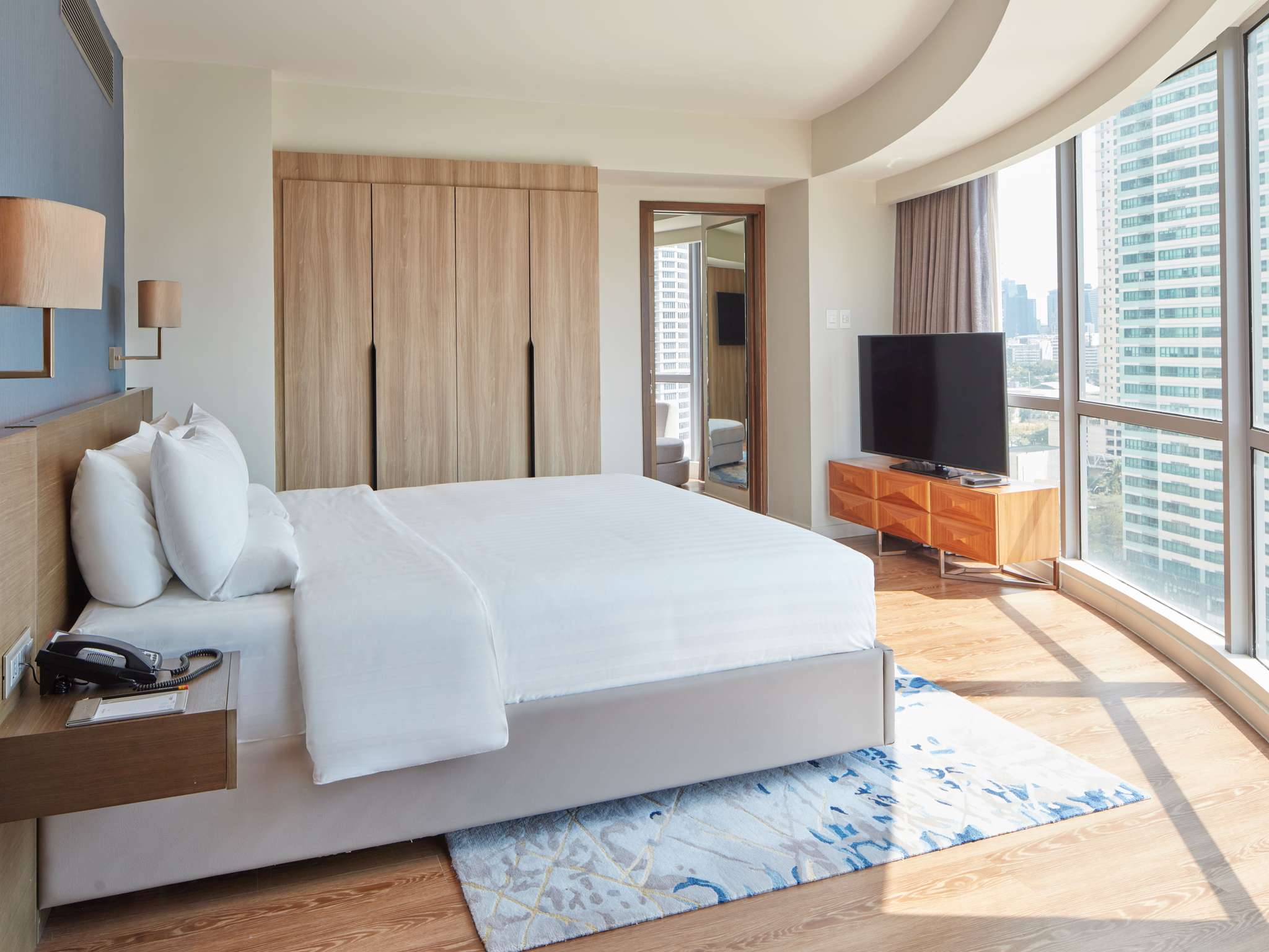 Photo - Novotel Suites Manila at Acqua