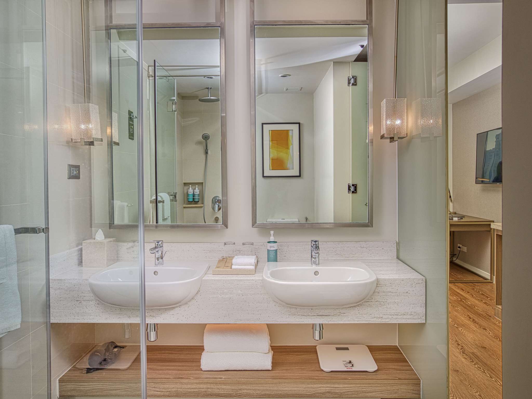 Photo - Novotel Suites Manila at Acqua