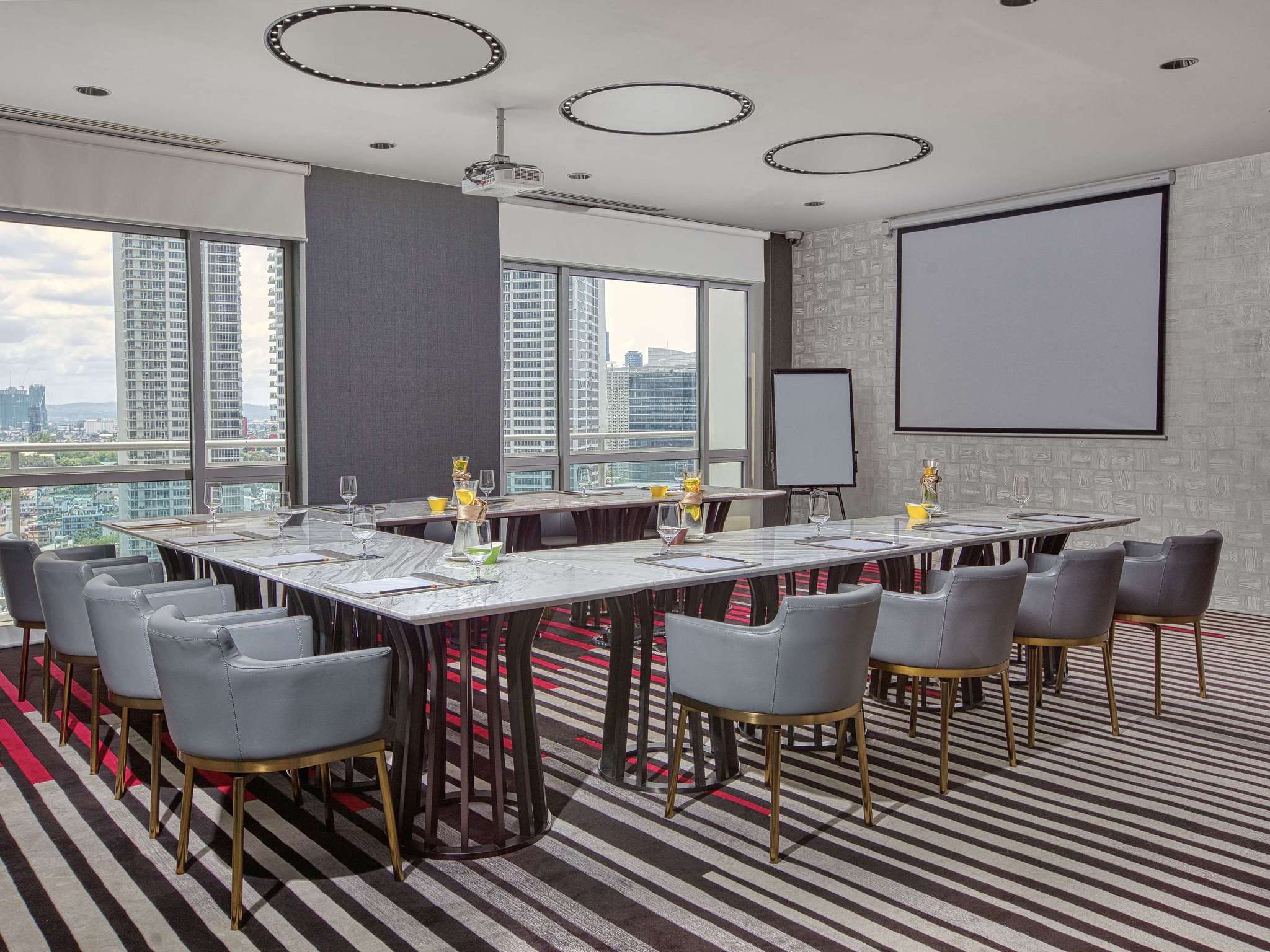 Photo - Novotel Suites Manila at Acqua