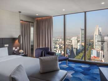 OPERA SUITE, Club Millésime access, 1 king bed, Angel of Independence view