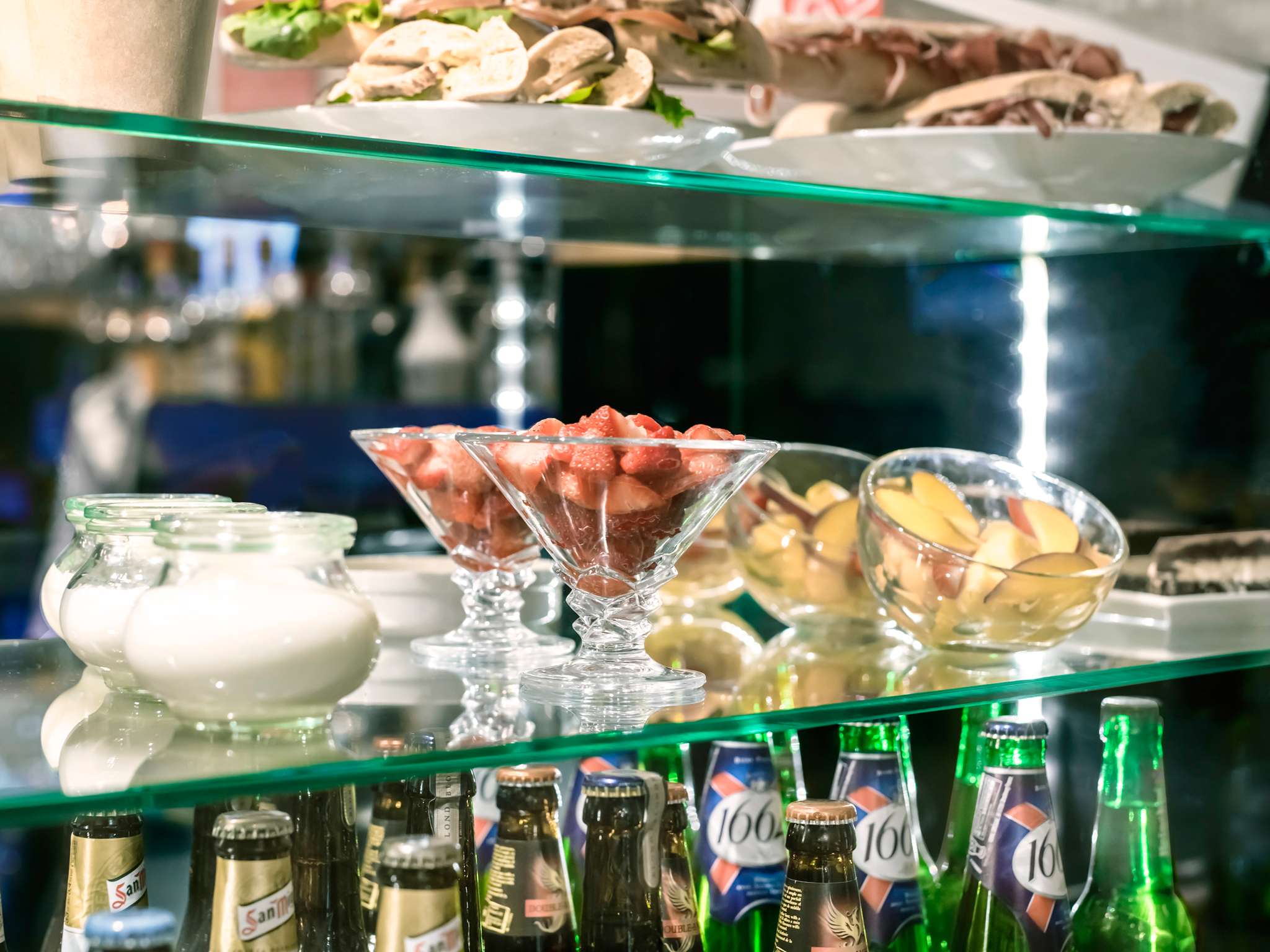 Photo - Novotel Chennai Chamiers Road