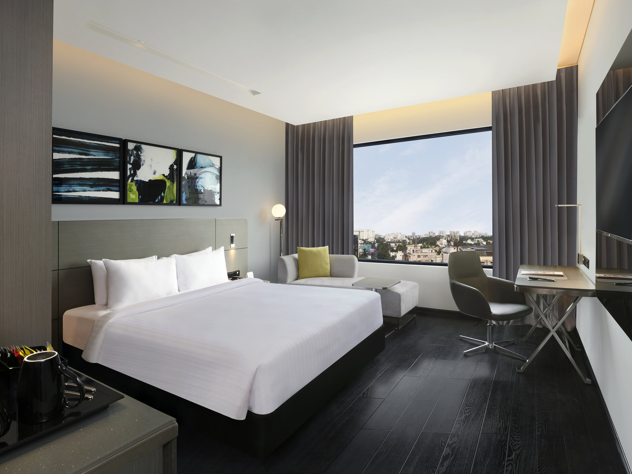 Photo - Novotel Chennai Chamiers Road