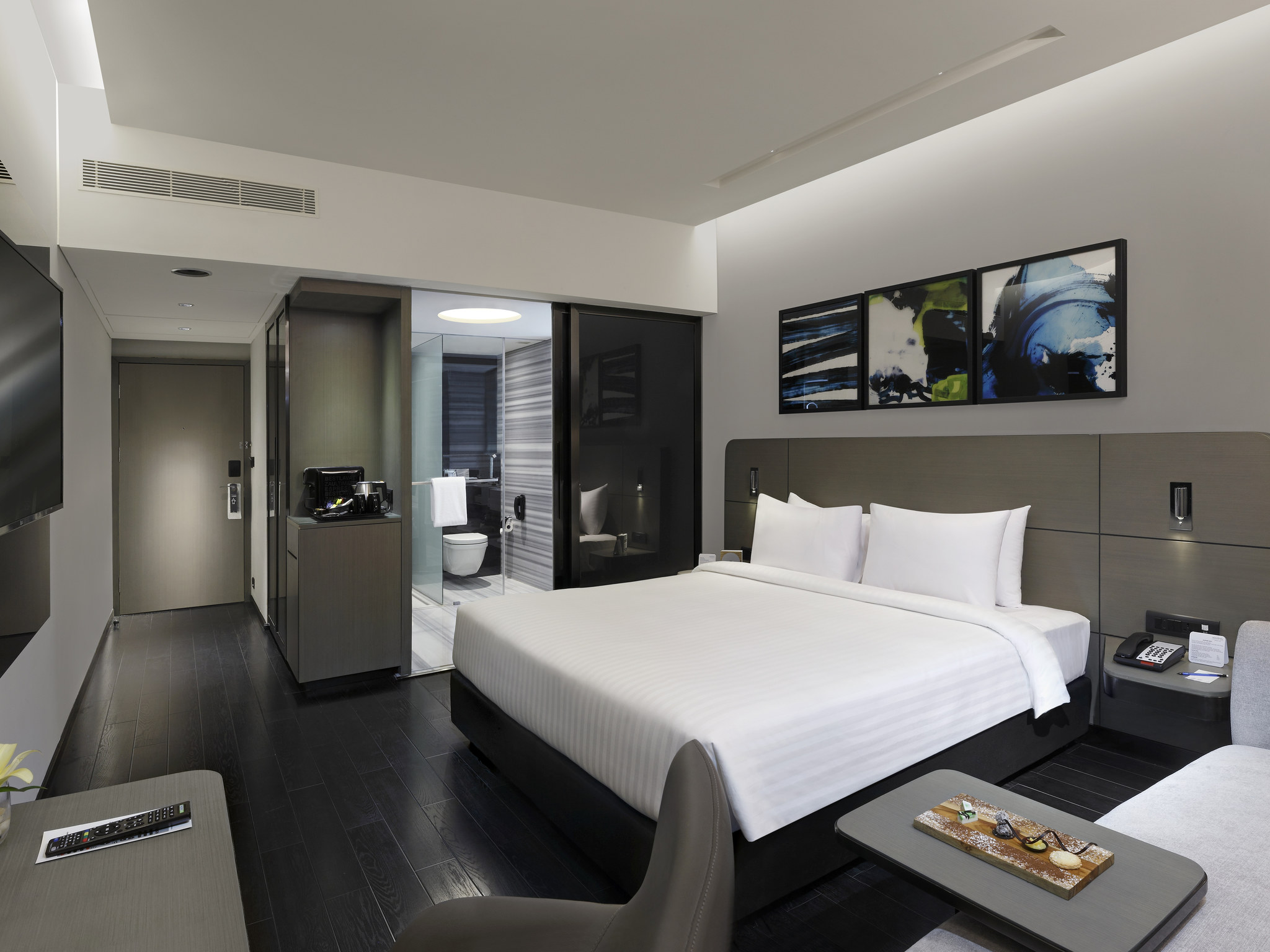 Photo - Novotel Chennai Chamiers Road