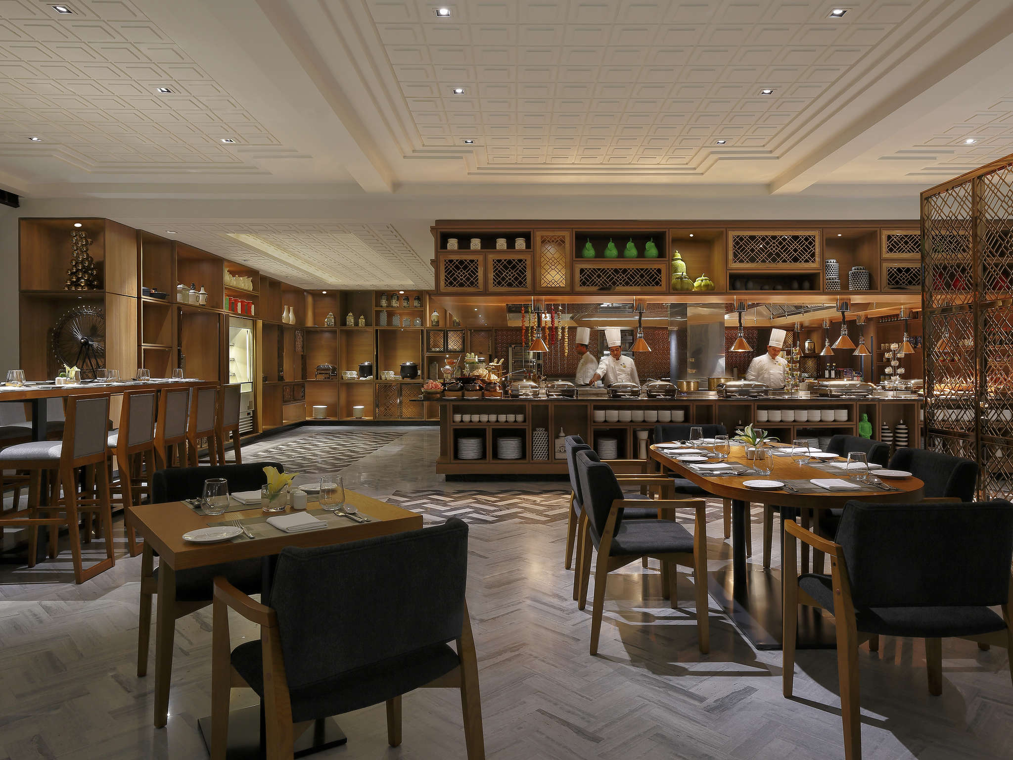 Photo - Novotel Chennai Chamiers Road