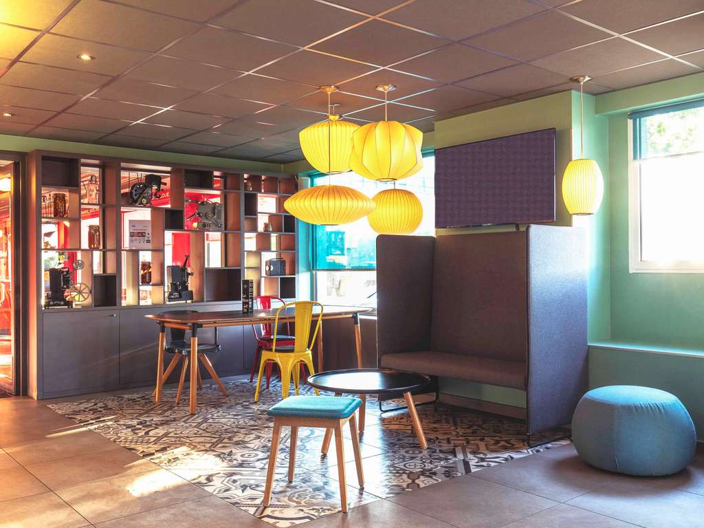 ibis Styles Lyon Confluence - Image 2