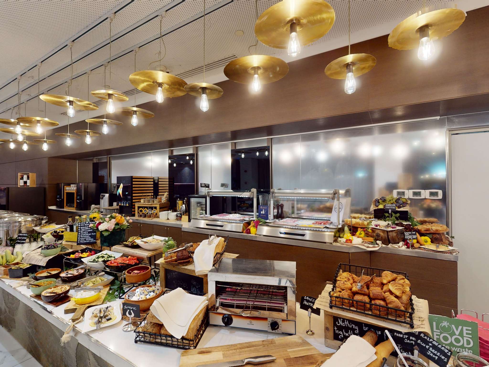 Photo - Mercure Bucharest City Center