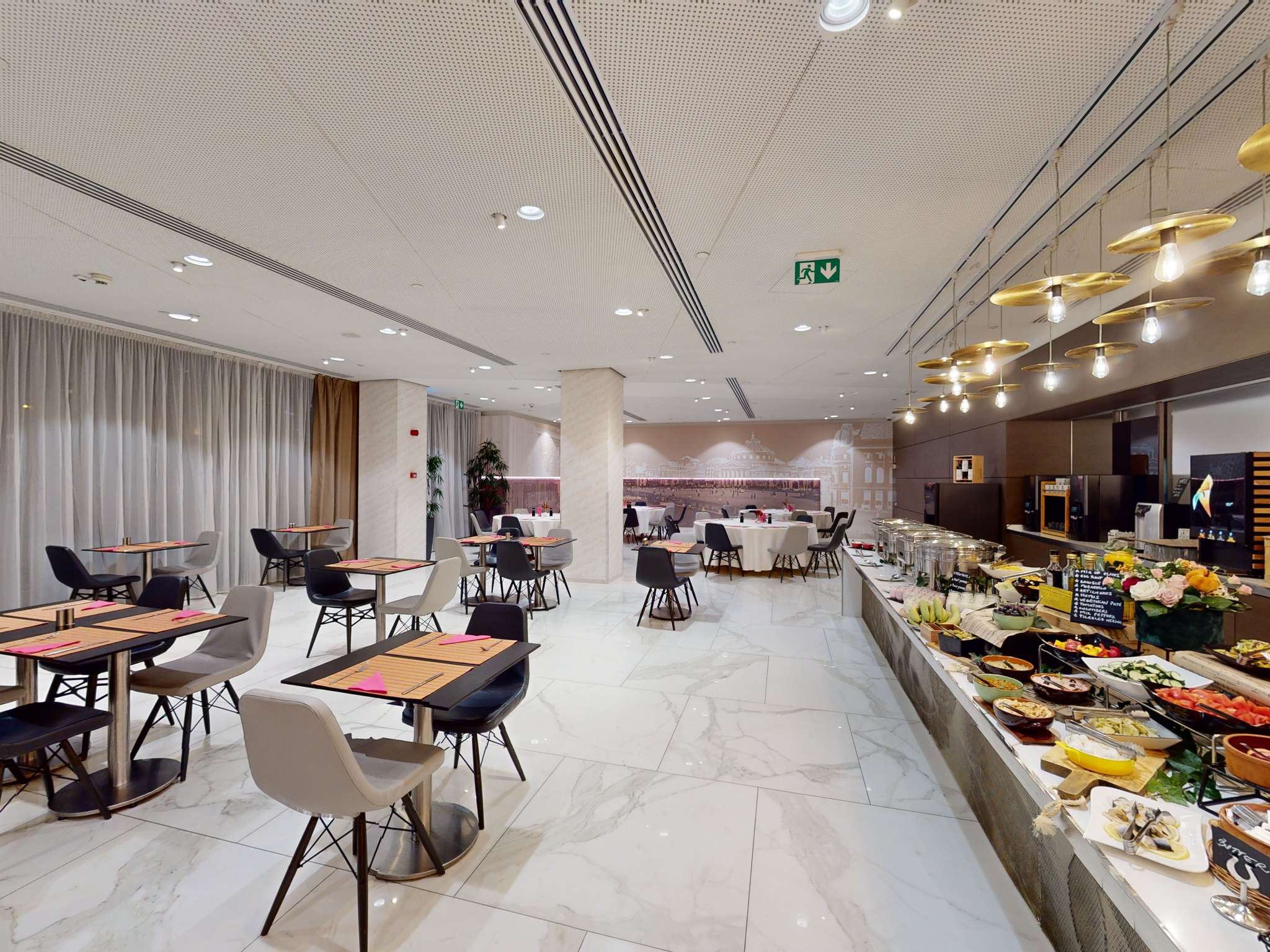 Photo - Mercure Bucharest City Center