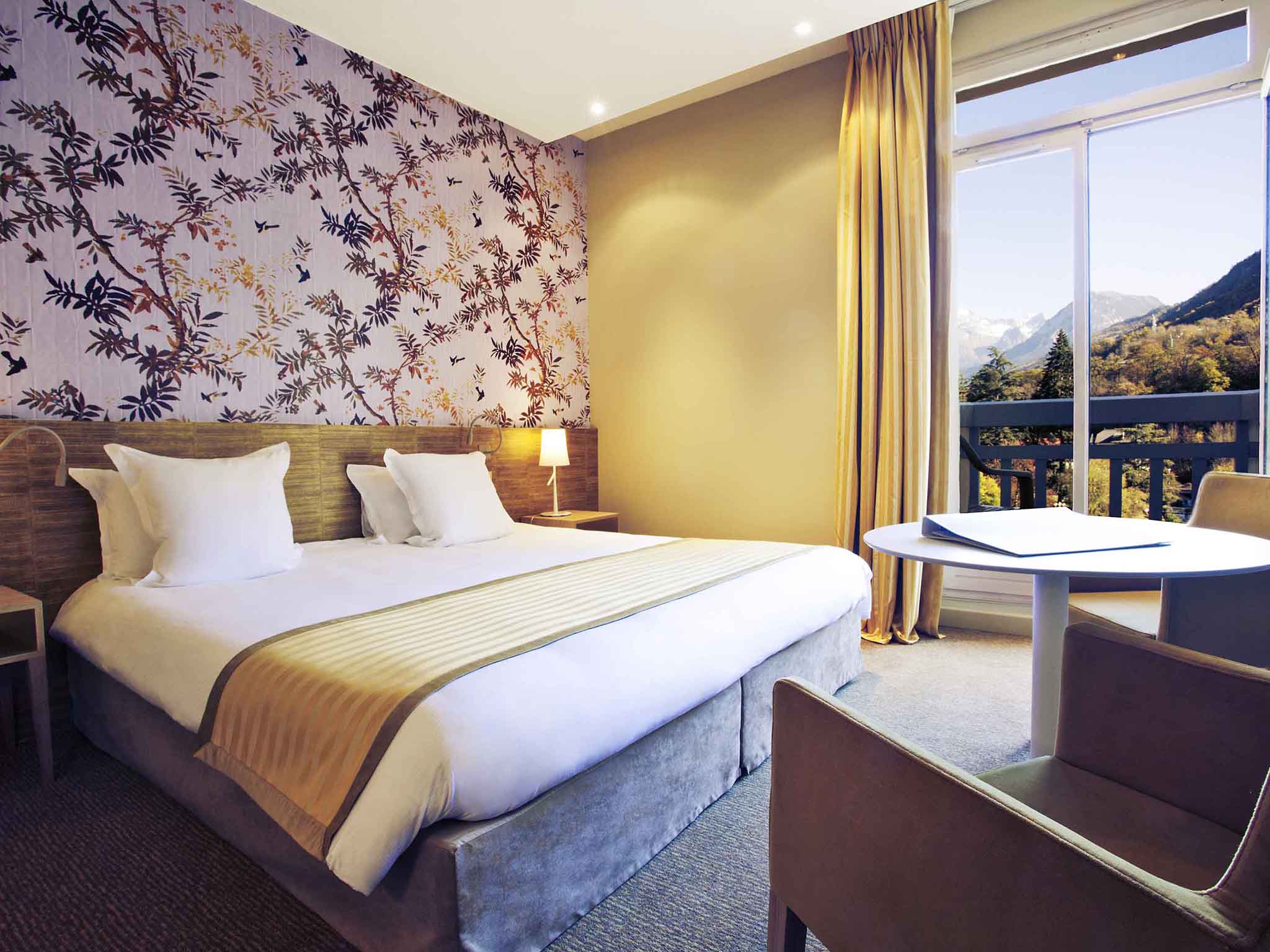 Hotel In Brides Les Bains Hotel Mercure Brides Les Bains Grand