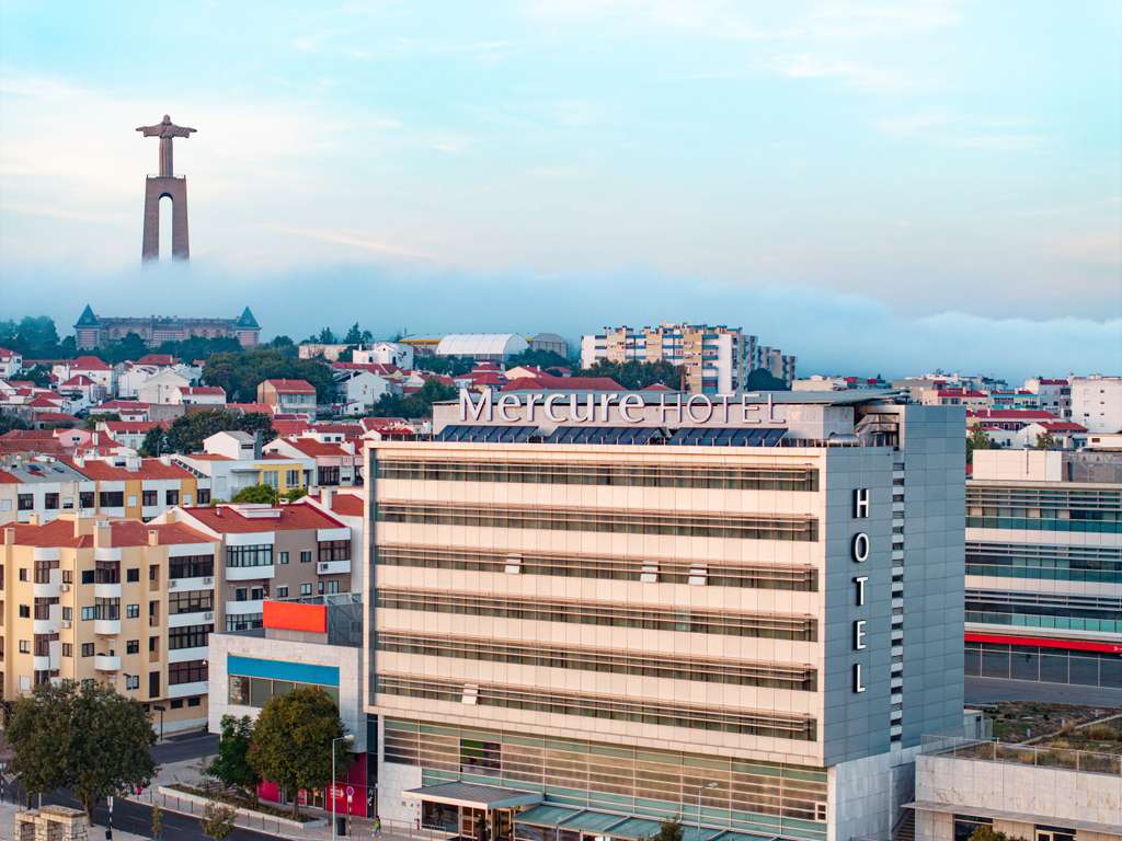 Mercure Lisboa Almada Hotel - Image 1