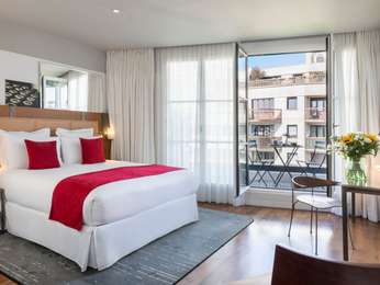 Deluxe Room with 1 King Size Bed and Balcony