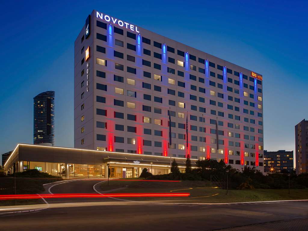 Novotel Wroclaw Centrum - Image 2