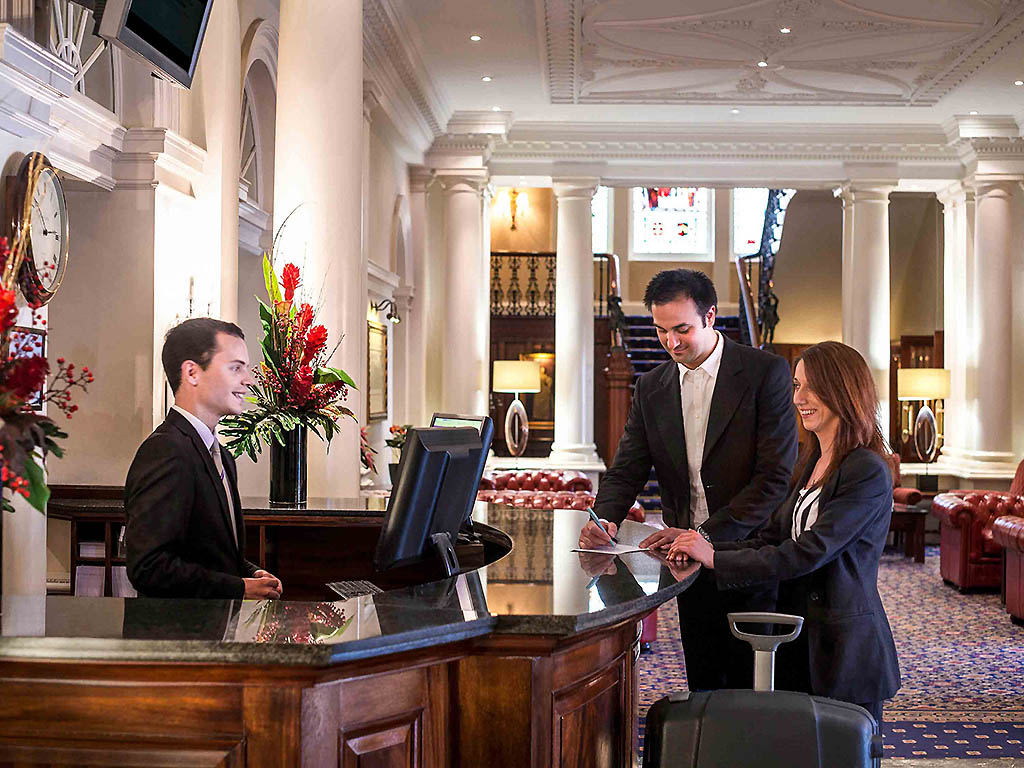 Mercure Exeter Rougemont Hotel - Image 2
