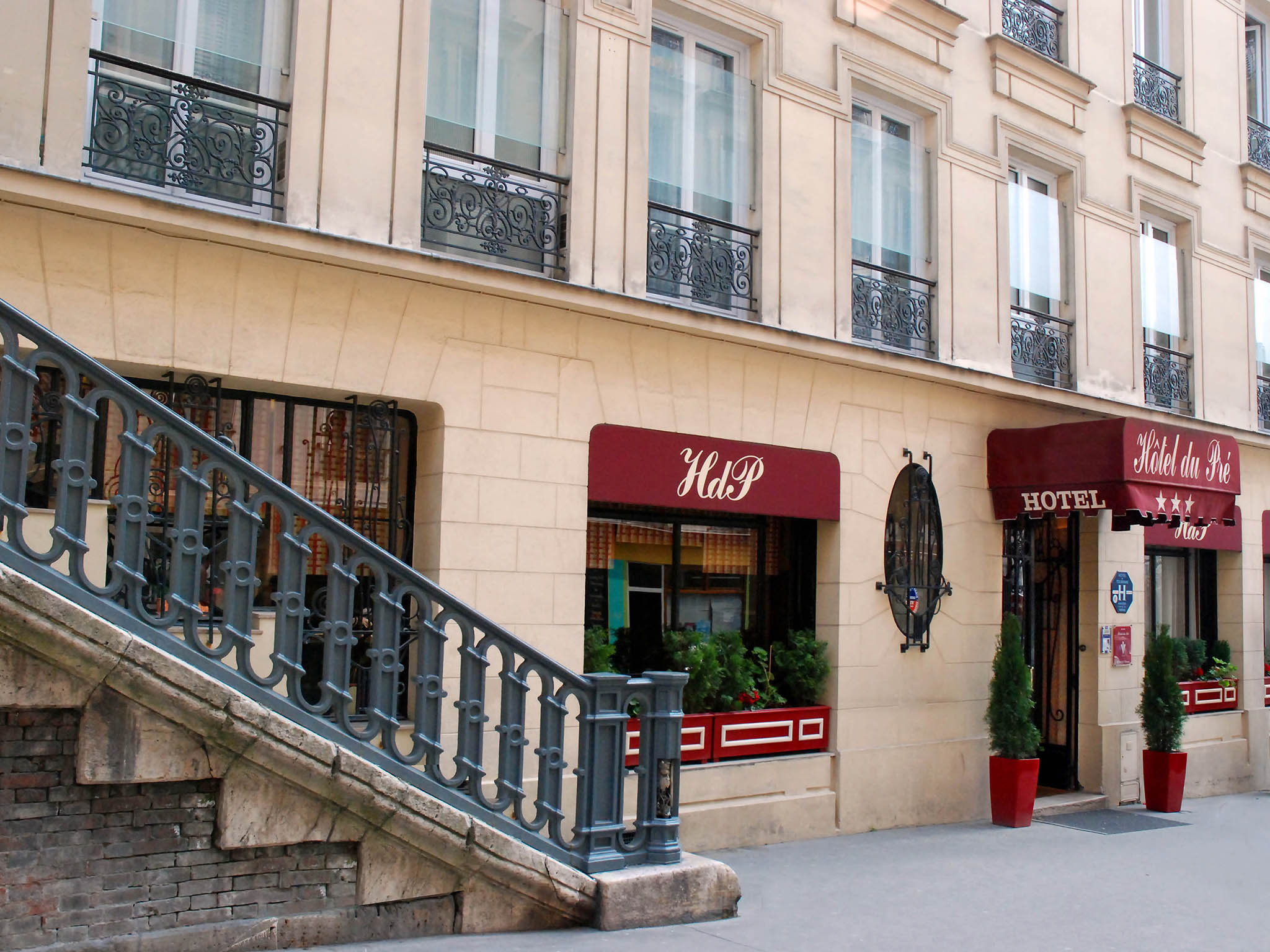 Hotel Du Pre Rue Pierre Semard Paris Hotel Du Pre Rue Pierre Semard Paris