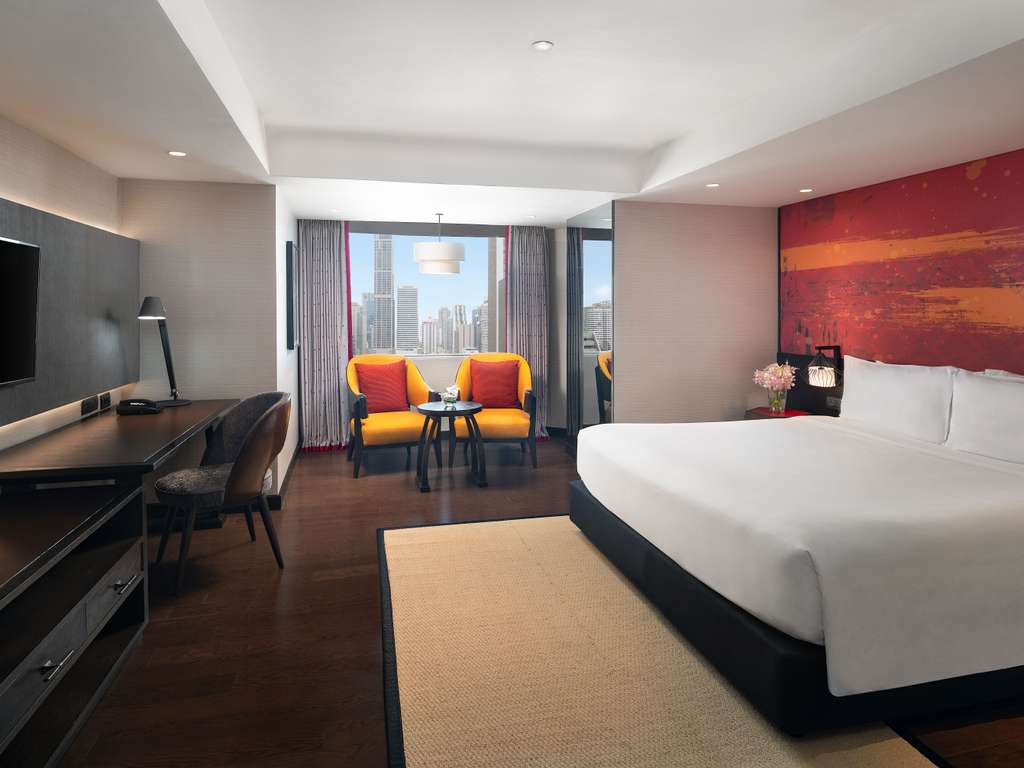 Mercure Bangkok Sukhumvit 11 — 14/14