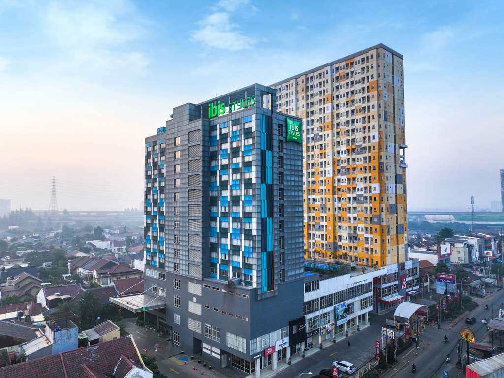 ibis Styles Bekasi Jatibening - Image 1