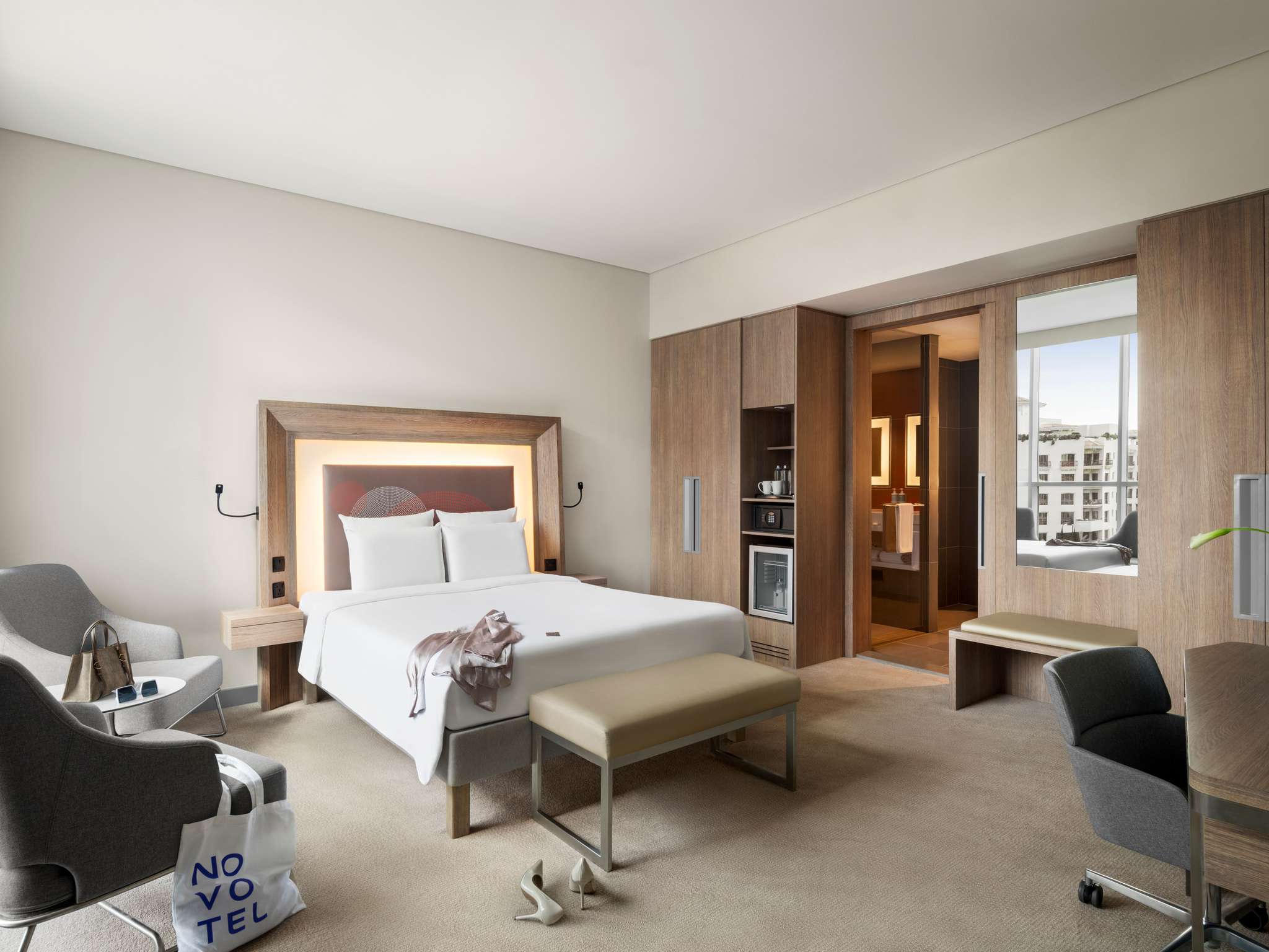 Novotel bur dubai hotel healthcare city 4*. Novotel bur dubai 4. Novotel bur dubai 4. Novotel bur dubai 4. Novotel дубай 4.