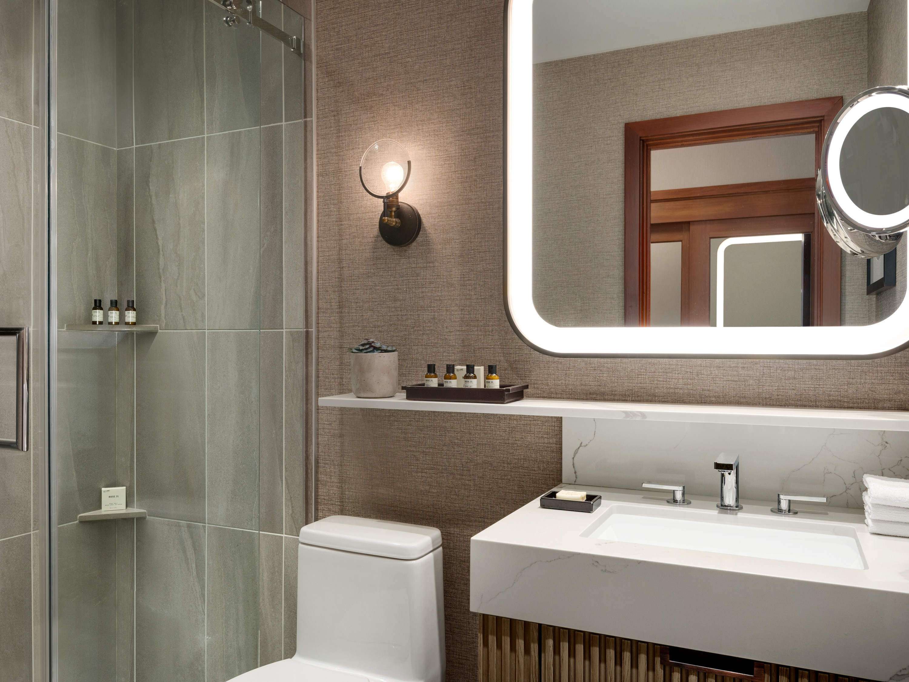 Fairmont Main Lodge King