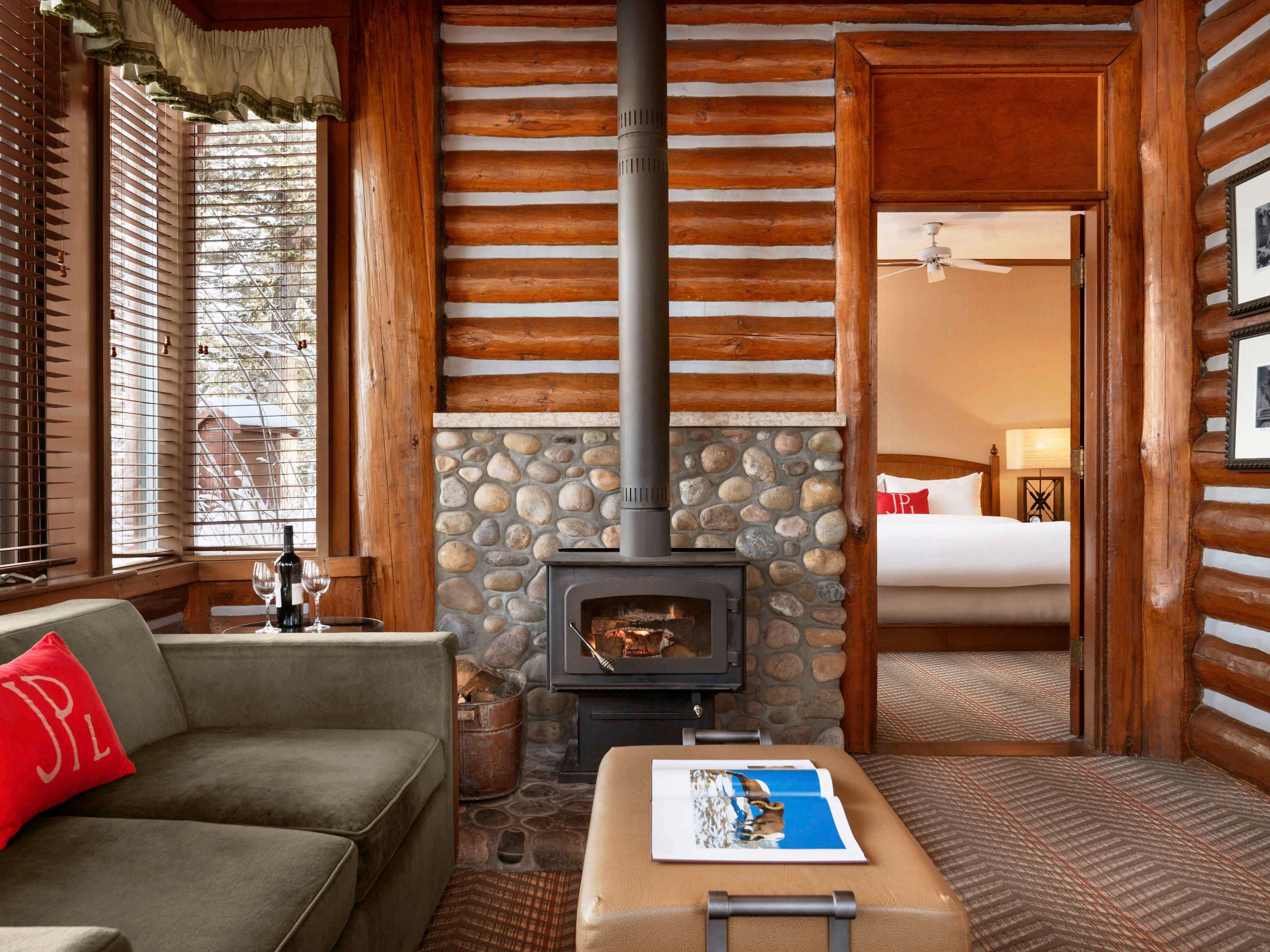 Junior Suite Wood Stove King