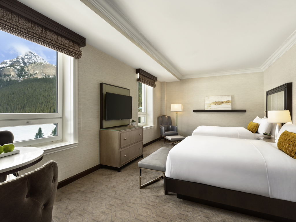 Hotel In Lake Louise Fairmont Chateau Lake Louise All