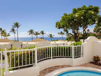 3 BEDROOM OCEANVIEW VILLA 2 King 2 Queen - 2200sf 204sm, gourmet kitchen, private plunge pool