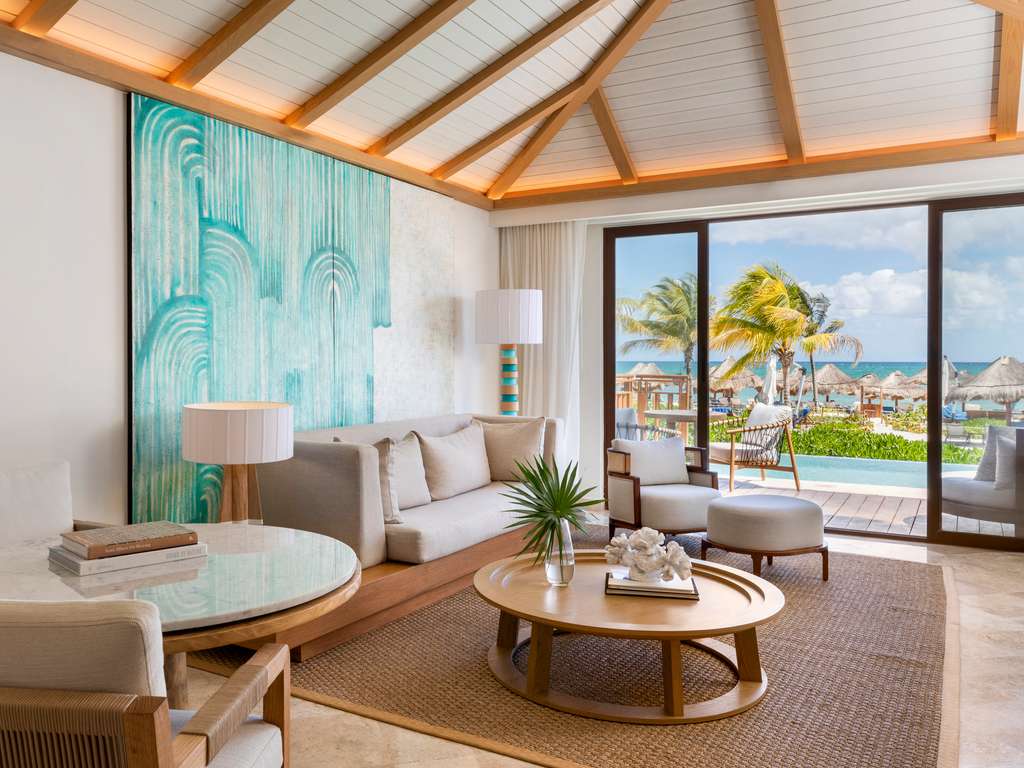 BEACH FRONT SUITE 1 King- 89 m², piscine, salon et service Balam Butler. — photo 2