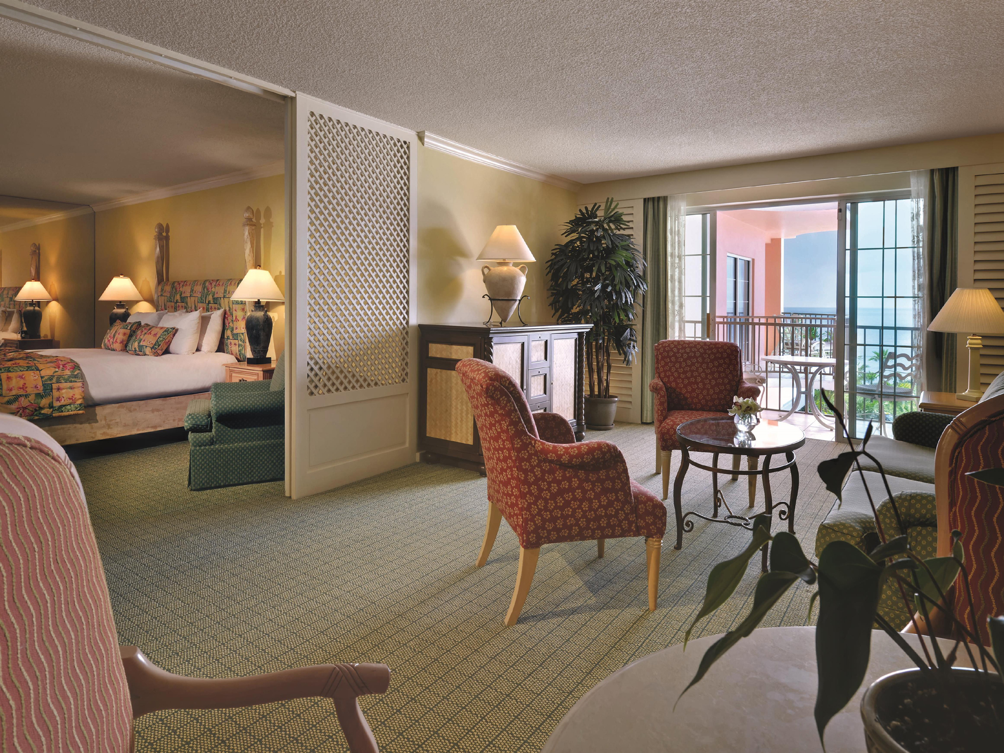 Фэрмонт Саутгемптон. Отели на Бермудах фото номеров. Fairmont Peace Hotel. Signature Suite. Special room