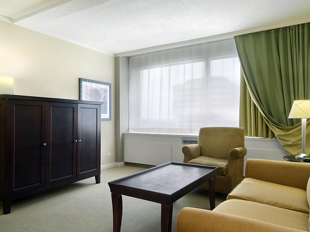 Fairmont Winnipeg - Image 4