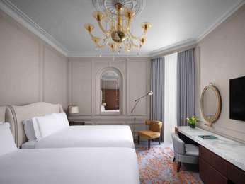 TWO BEDROOM FAMILY 1 King, 2 Double - 549sf, 51sm
