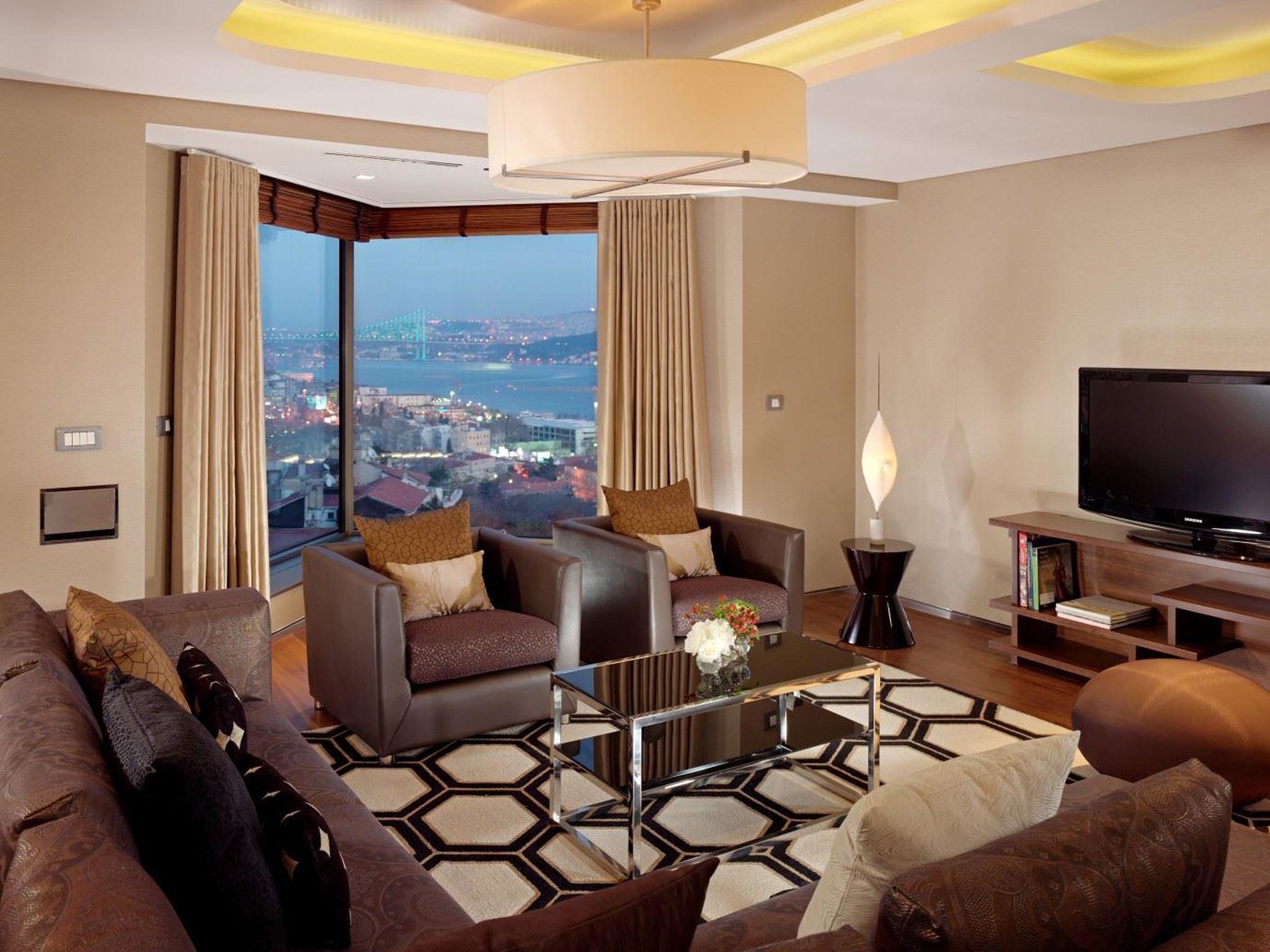 Corner view. Свиссотель Стамбул Босфор. Swissotel the Bosphorus. Swissotel the Bosphorus Hotel 5*. Swissotel the Hotel 5 Bosphorus море.