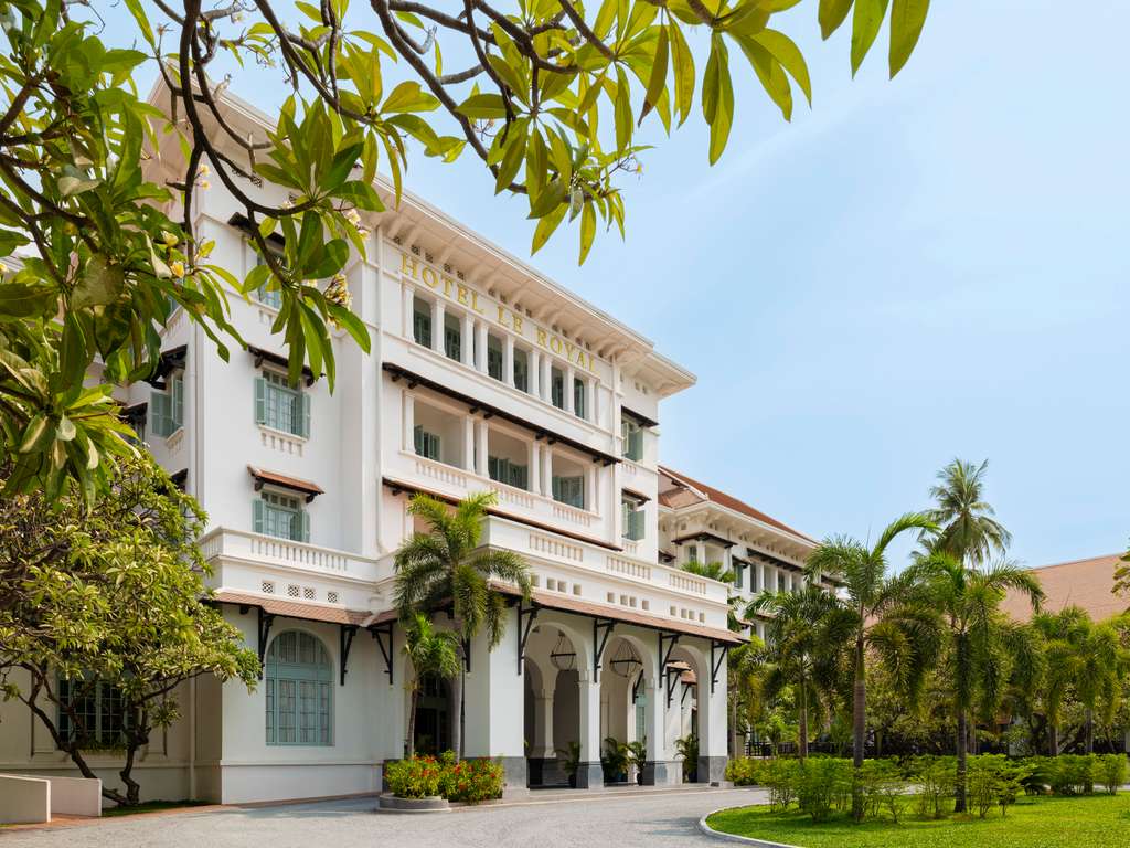 Raffles Hotel Le Royal - Image 2