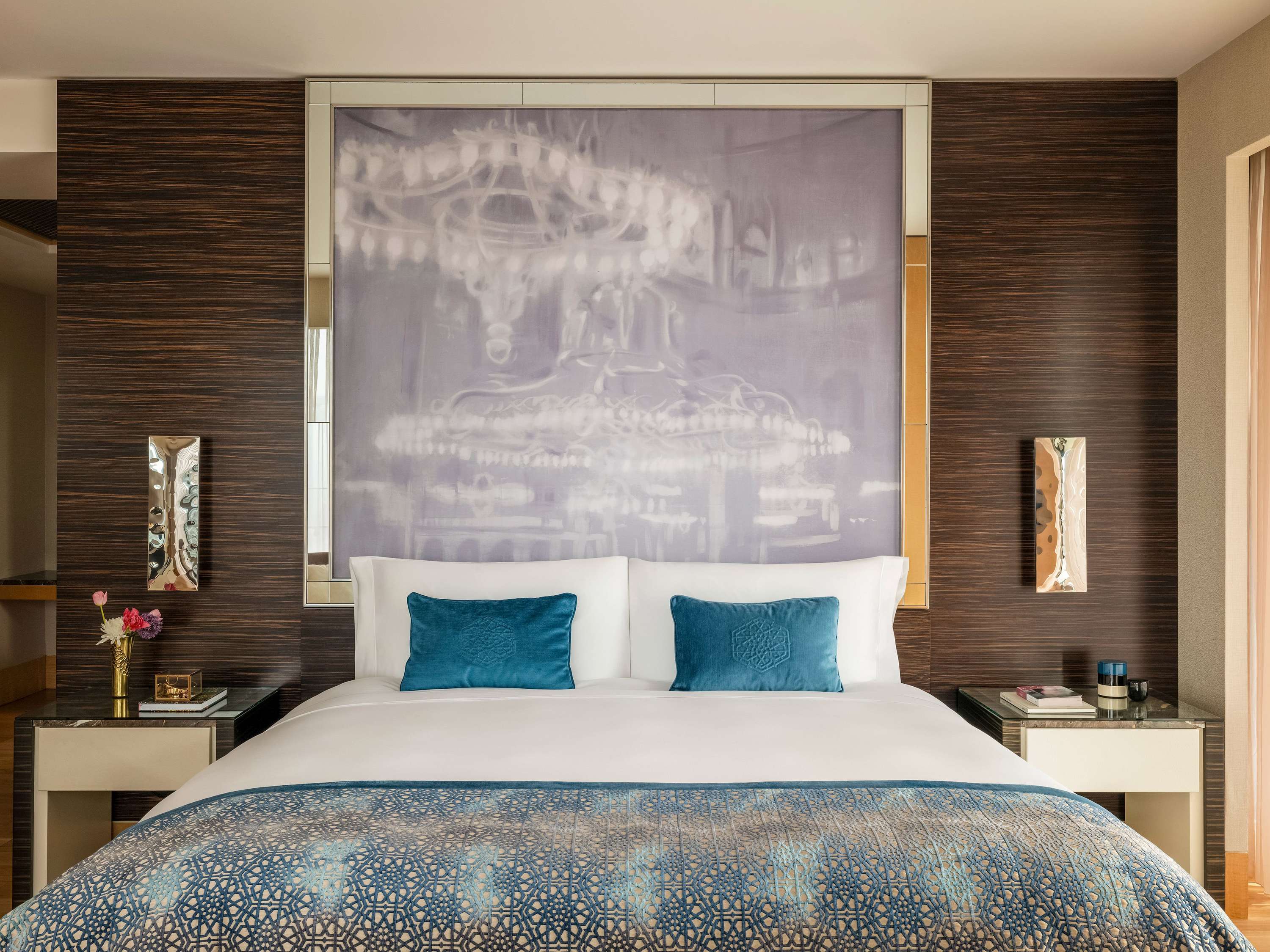 Suite d'une chambre de 183 m² avec vue sur la ville et lit king size — photo 2