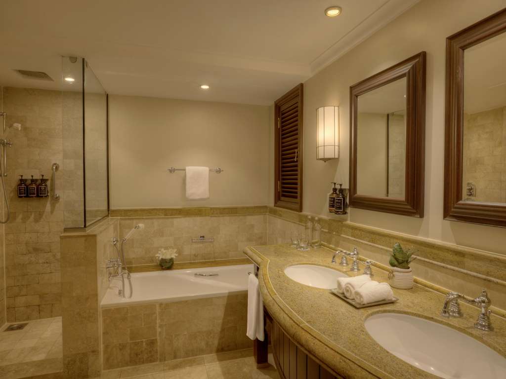 Fairmont Mount Kenya Safari Club — 13/14