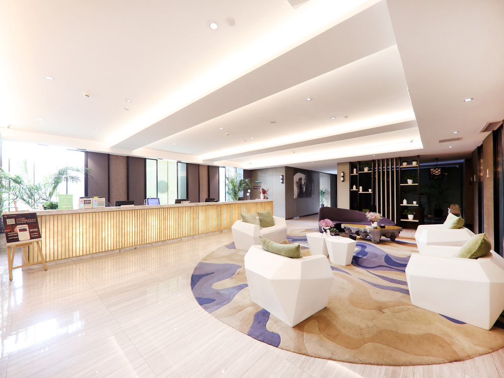 ibis Styles Yangzhou Gaoyou Bosideng Square Hotel - Image 3