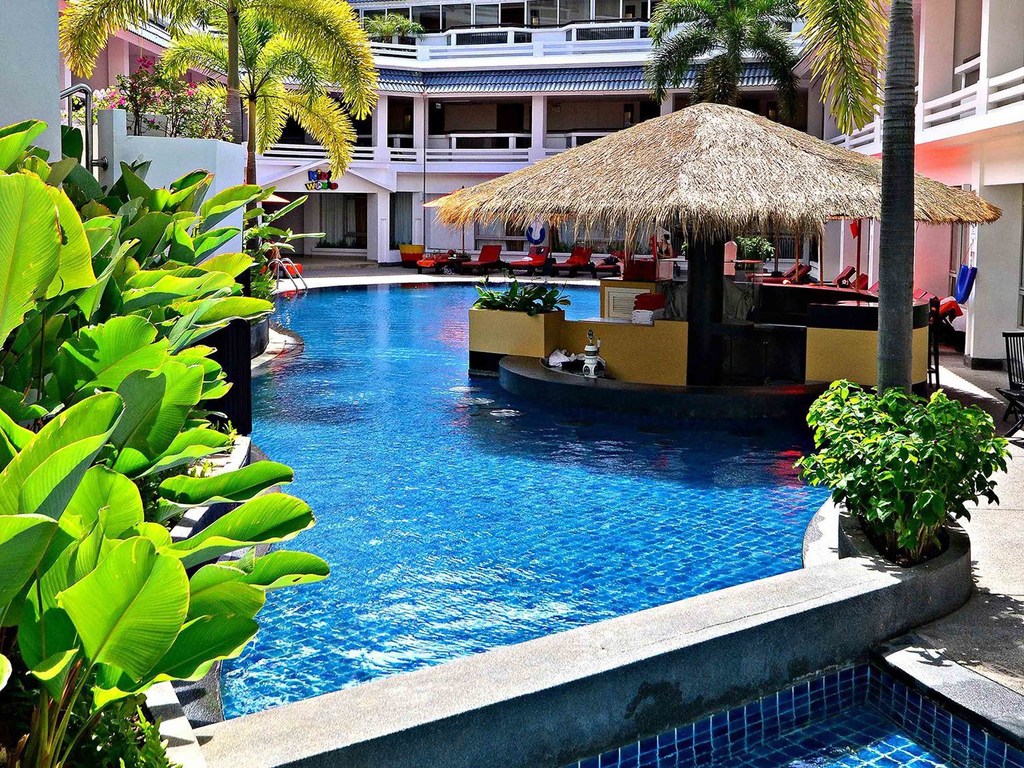 POOL BAR PHUKET Restaurants by AccorHotels
