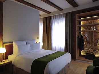 Classic Room with 1 Queen-size bed