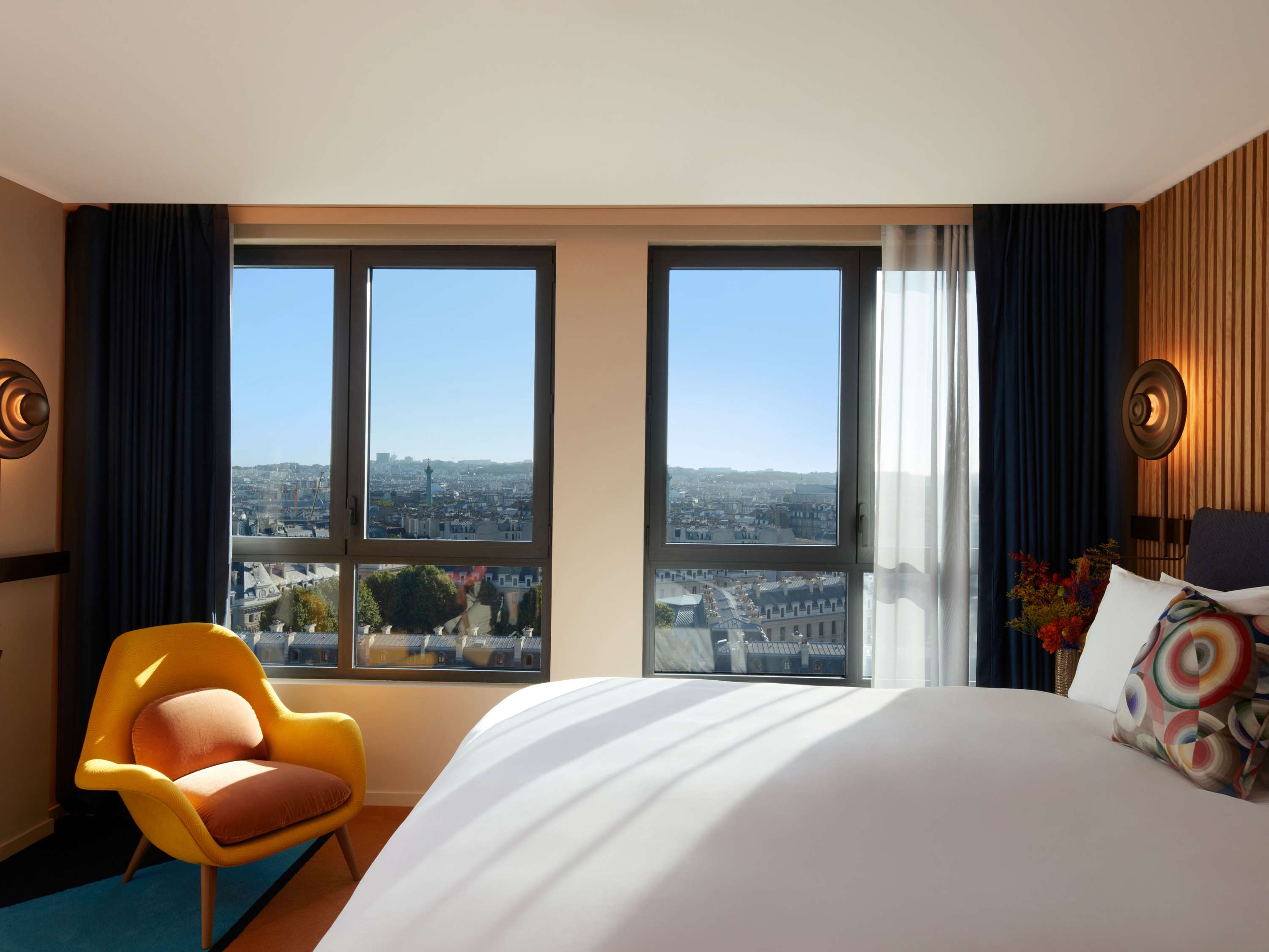 COLLECTION - ROOFTOP  VIEW, 1 lit King ou 2 lits simples, Vue sur les toits de Paris — photo 1