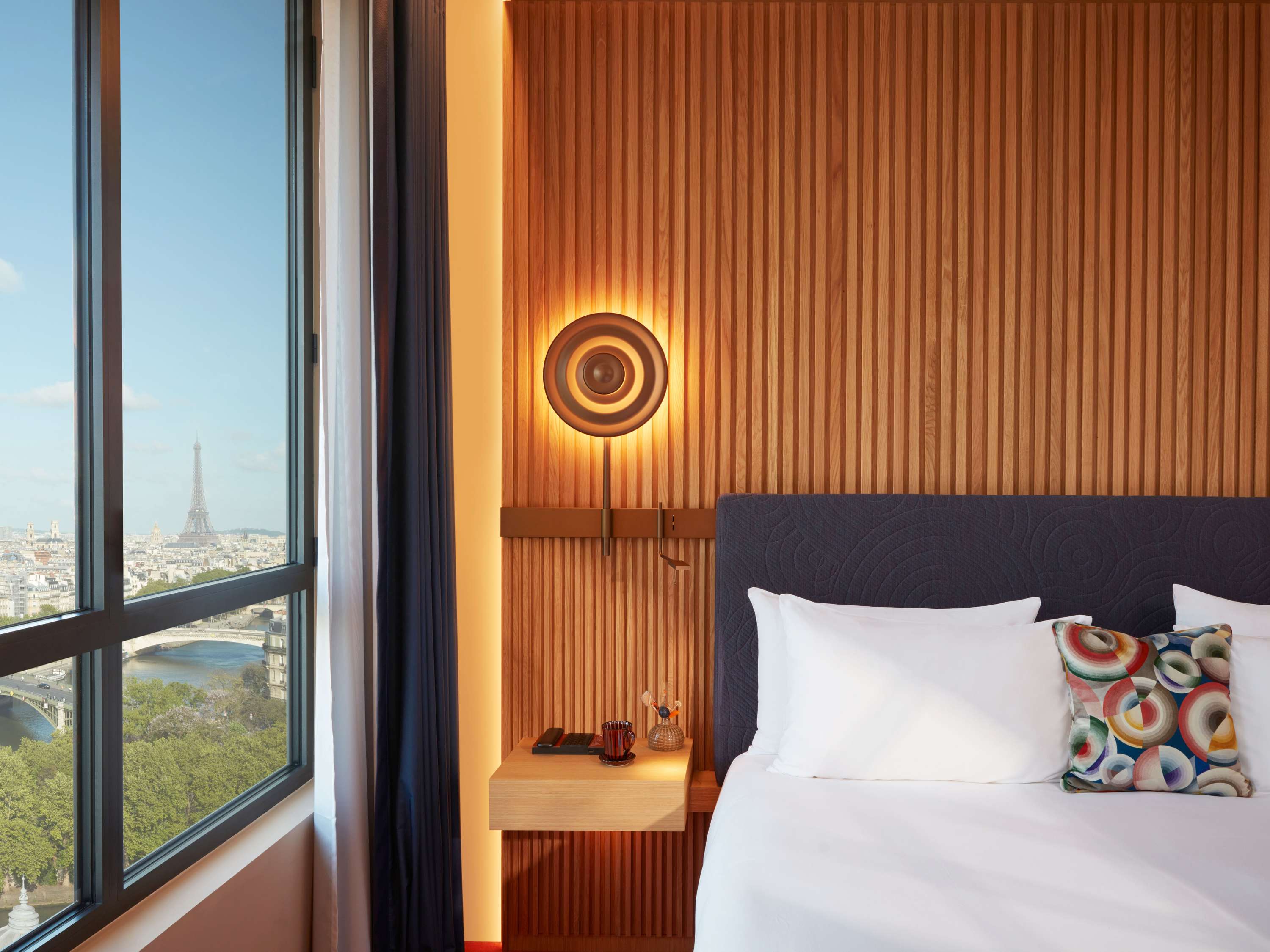 ICONIC - PARIS SKYLINE VIEW, 1 lit king size ou 2 lits simples, point de vue Seine/Tour Eiffel — photo 1