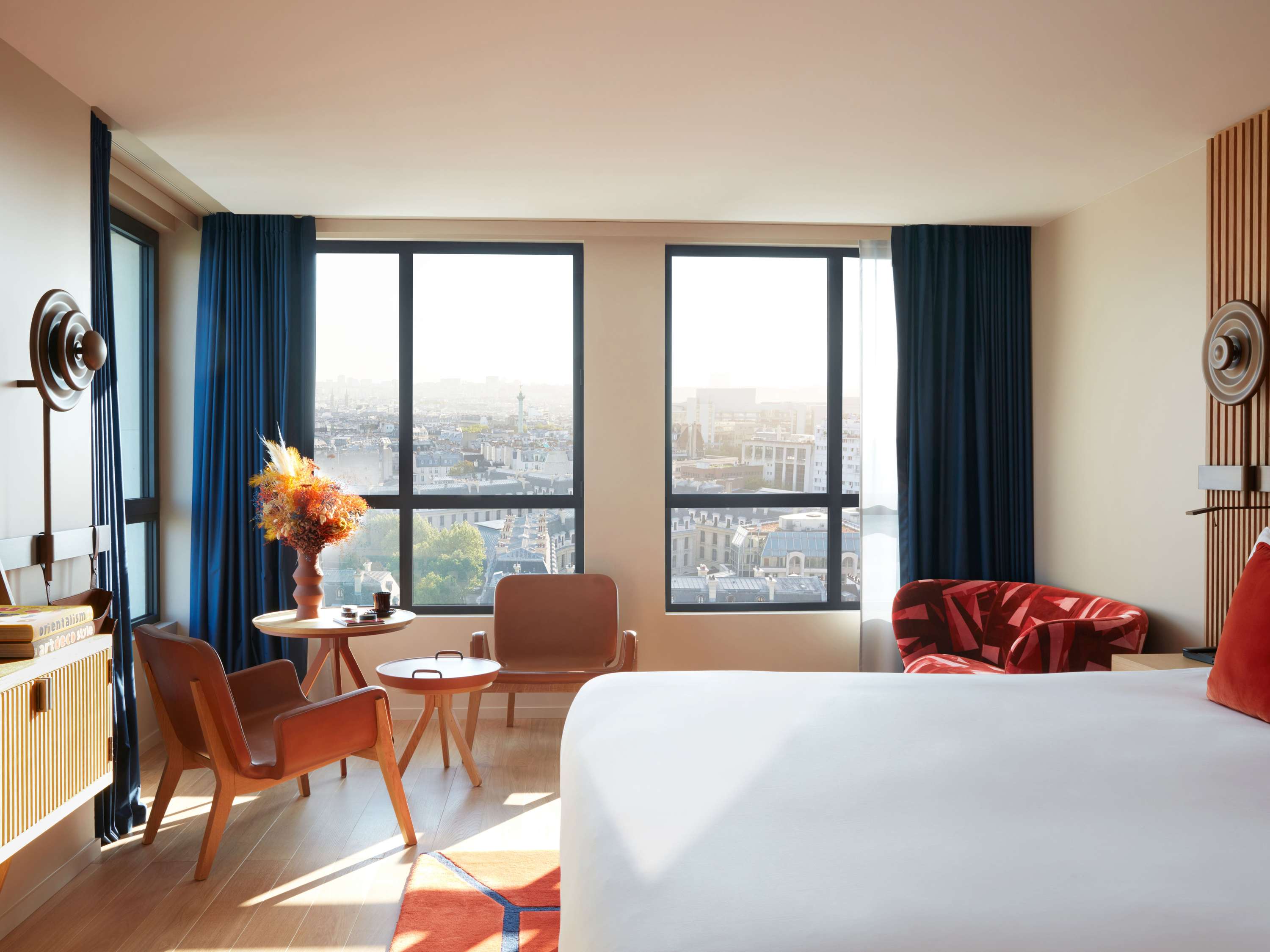 STUDIO PANORAMA VIEW, 1 King, Junior Suite d'angle, Vue sur la Seine et la Tour Eiffel — photo 3
