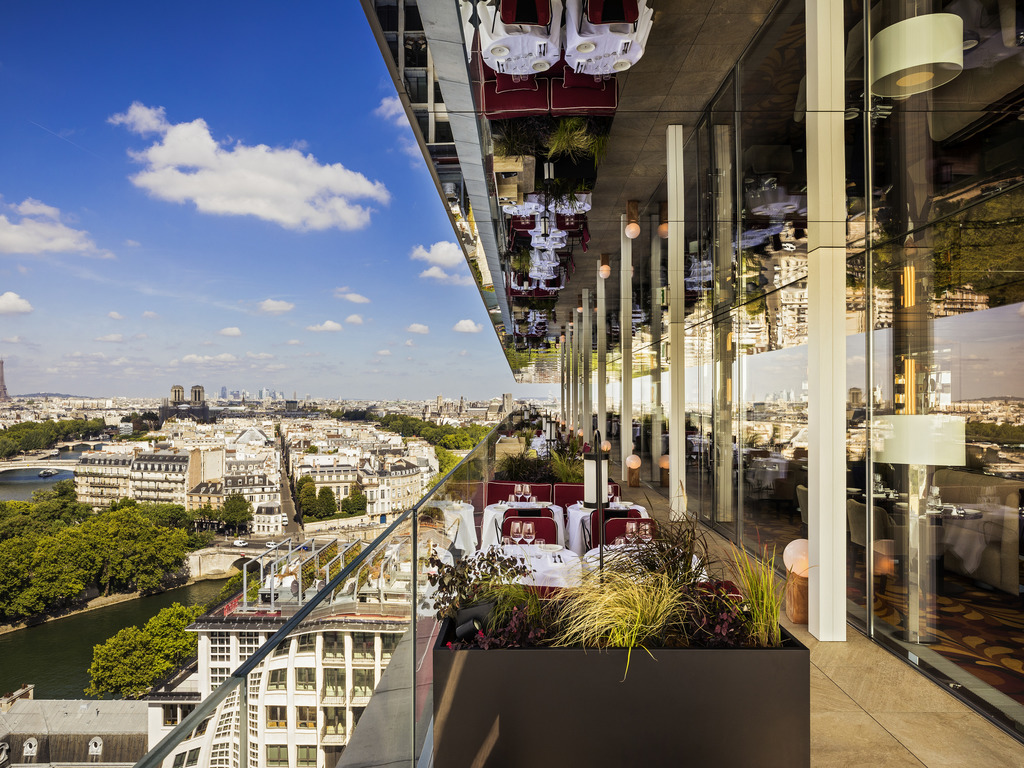 13 of the Most Historic Hotels in Paris 