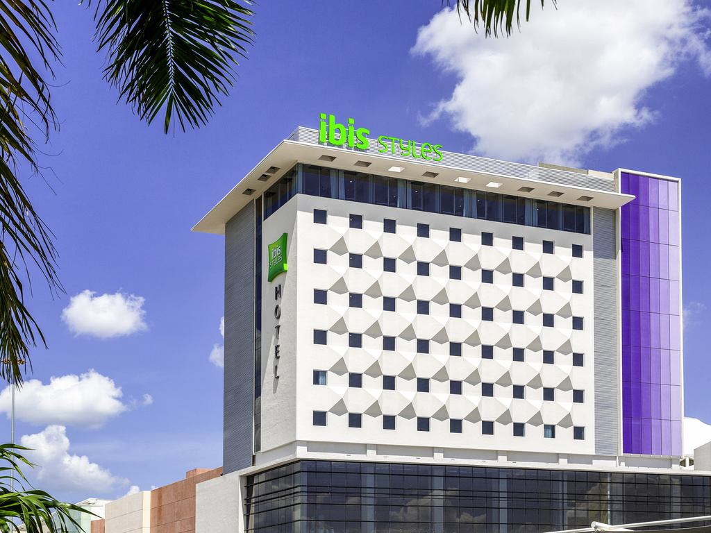 Ibis Styles Mer. Galerías - Image 1