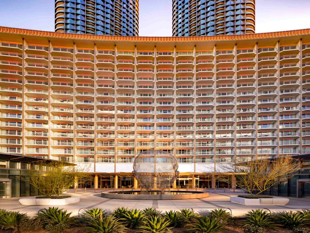 Fairmont Century Plaza Los Angeles at Beverly Hills — 5/14